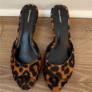 Reformation Winnie peep toe kitten heel Leopard Print
